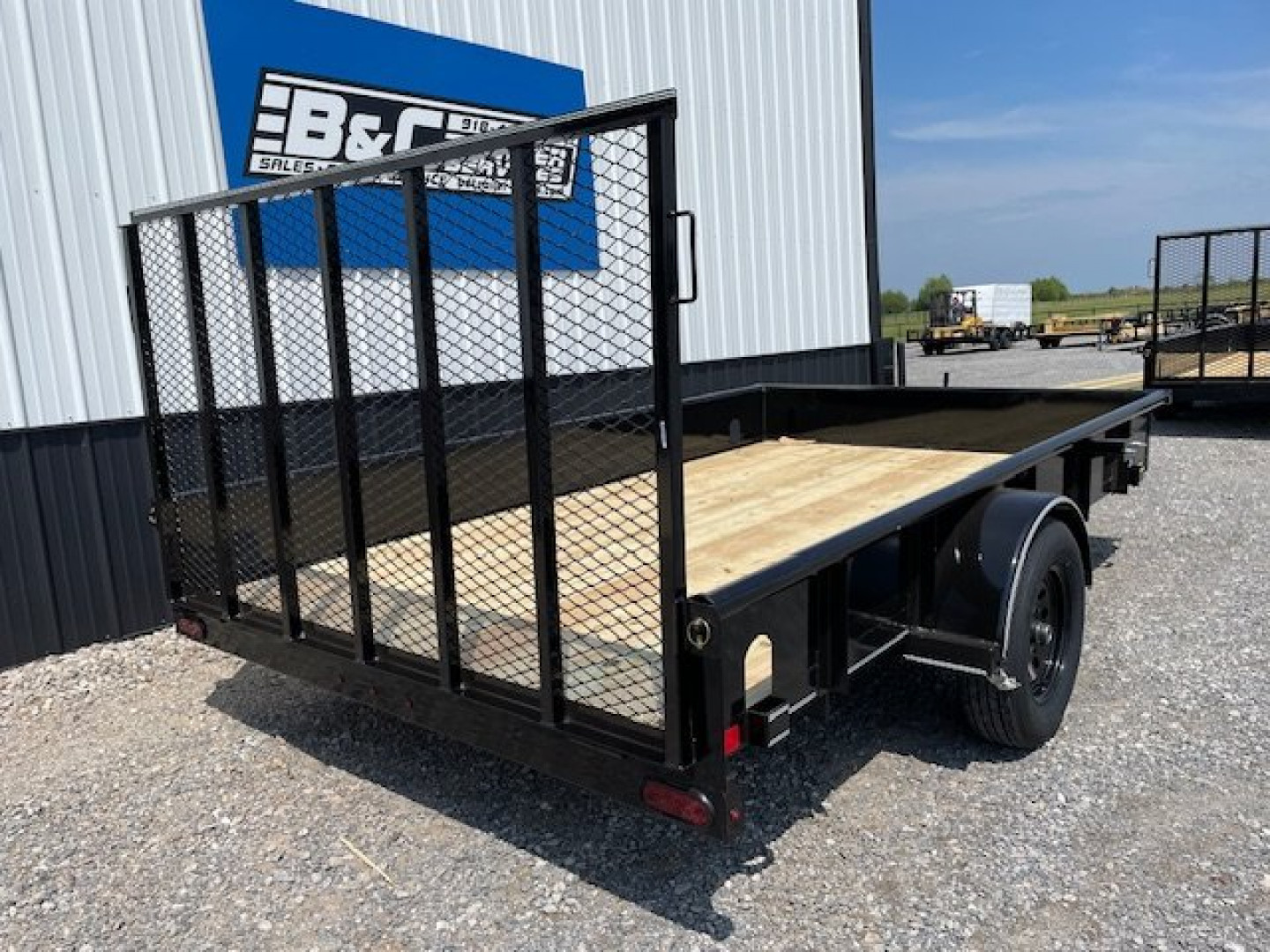 New 2024 DAVIDSON 83X12 PIPE TOP (1)SINGLE AXLE UTILITY W/4' GATE, 15" SOLID STEEL WALLS