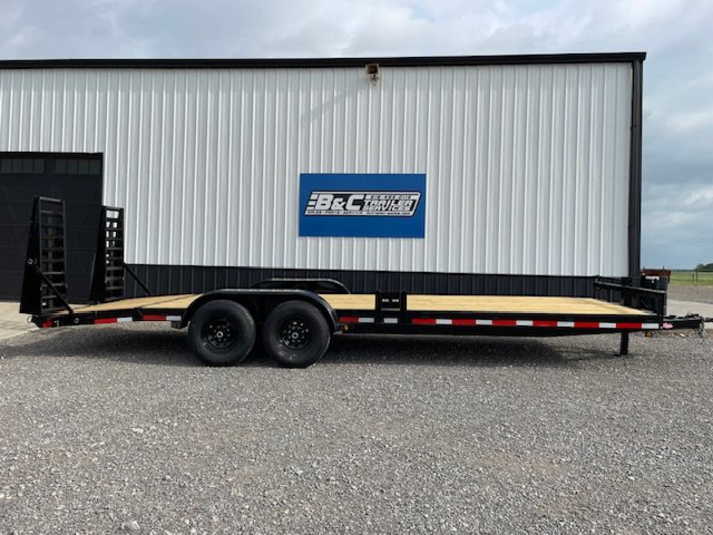 New NEW 2024 LONGHORN 83X24 BUMPER PULL EQUIP HAULER W/ (2) 7,000# TANDEM AXLES 5' FOLD UP DOZER RAMPS