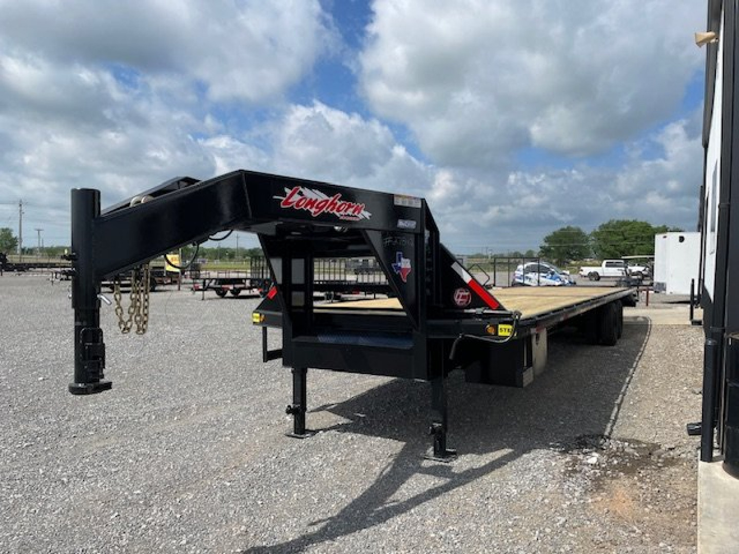 New 2024 LONGHORN GOOSENECK 102X40 35+5 (40') TANDEM DUALS W (2) 12,000# AXLES, GVWR 25900