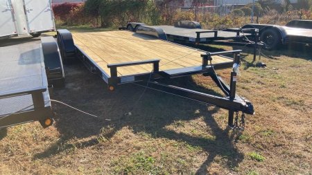 New 2025 P & T Trailers 20' wood deck Car Hauler