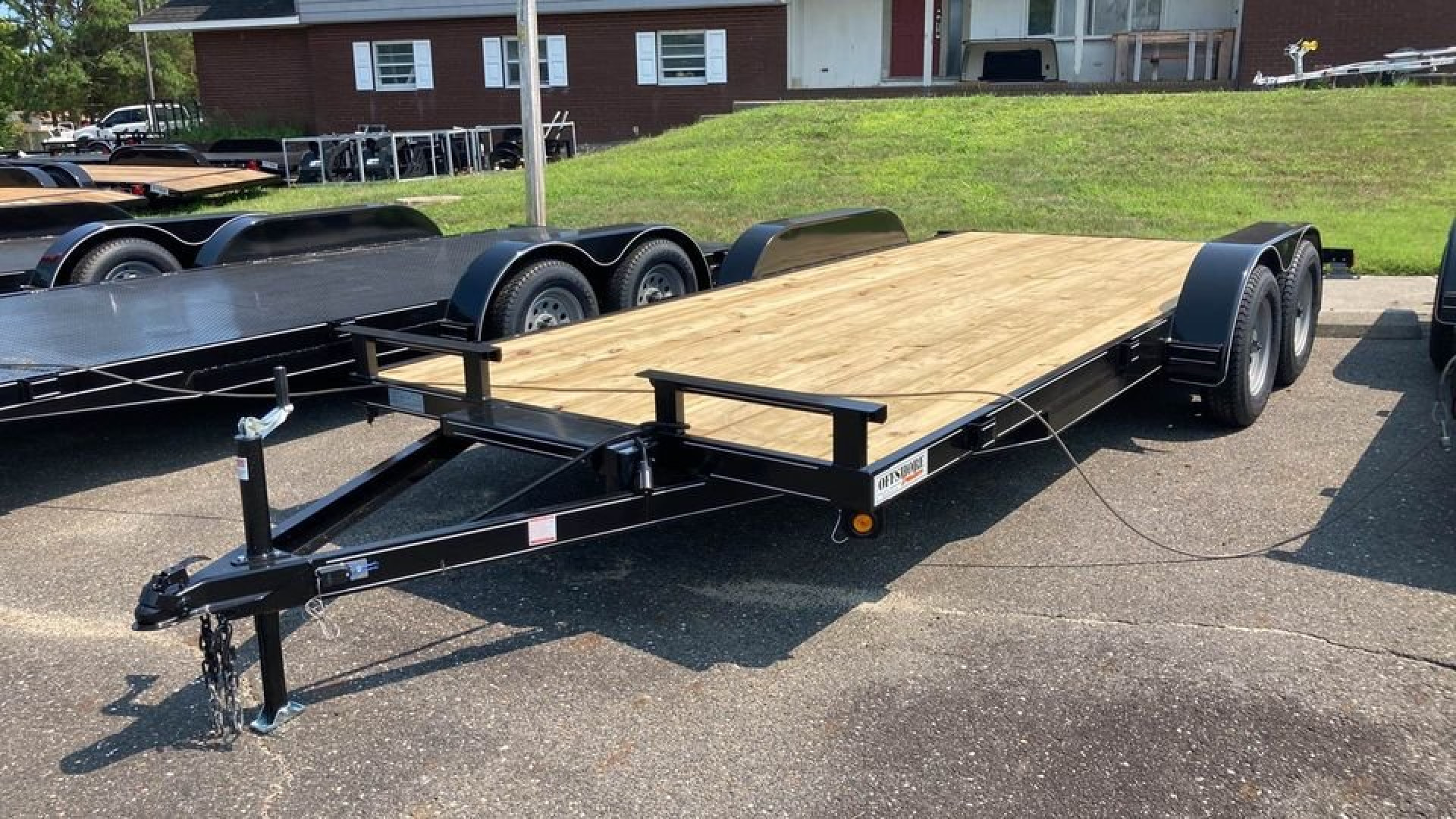 New 2024 P & T Trailers 18' wood deck Car Hauler