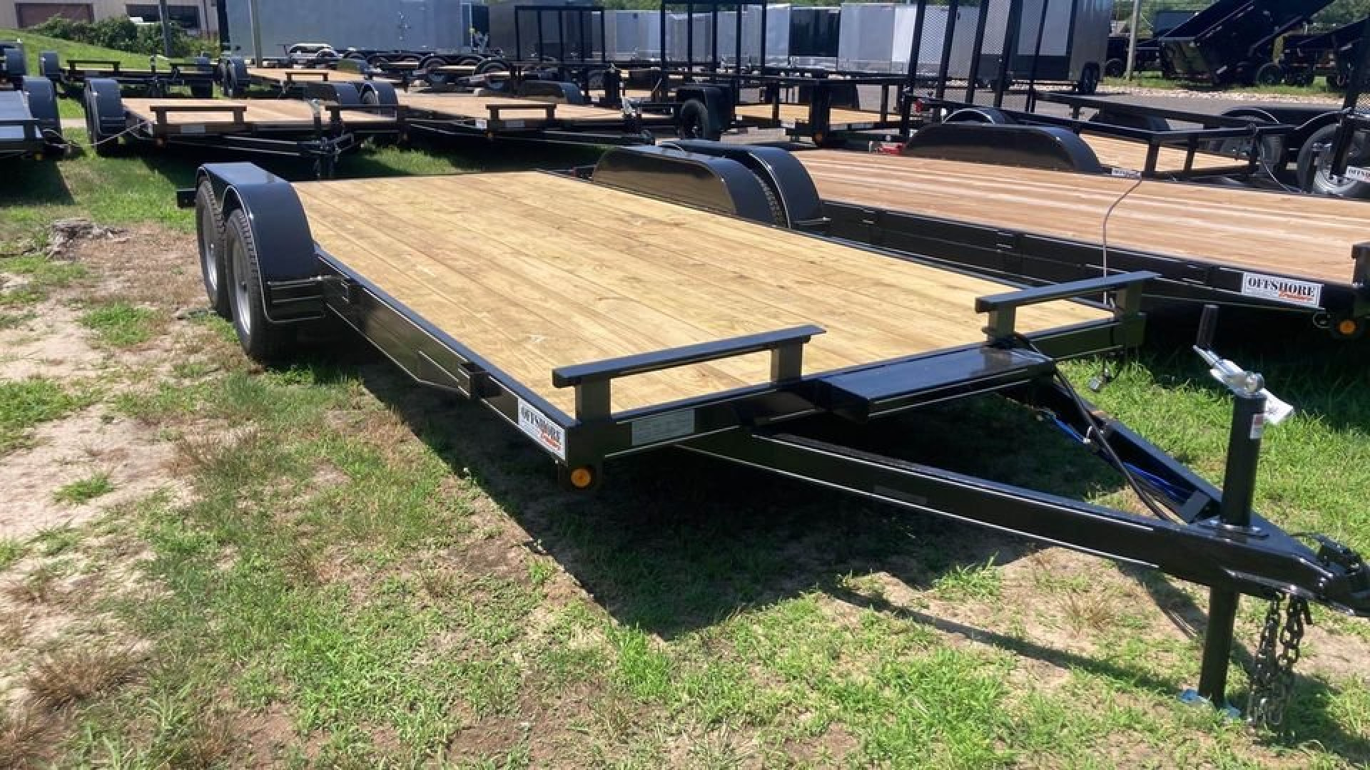 New 2024 P & T TRAILERS 18' wood deck Car Hauler