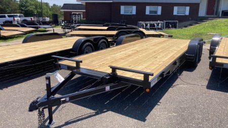 New 2024 P & T TRAILERS 20' wood deck Car Hauler