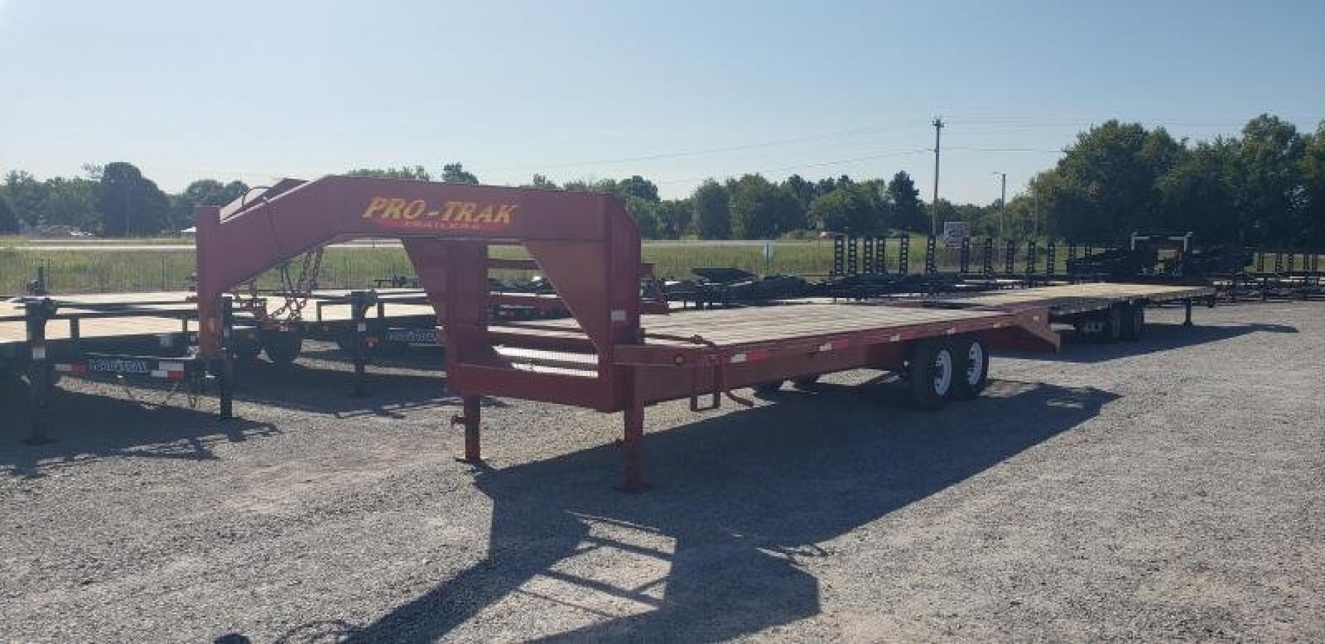 Used 2009 Pro-Trak 102"X25' Gooseneck Trailer