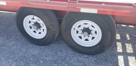 Used 2009 Pro-Trak 102"X25' Gooseneck Trailer