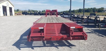 Used 2009 Pro-Trak 102"X25' Gooseneck Trailer