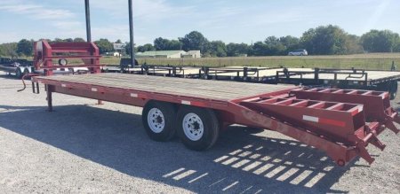 Used 2009 Pro-Trak 102"X25' Gooseneck Trailer
