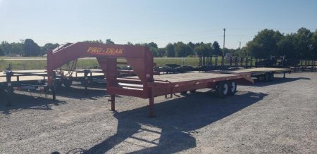 Used 2009 Pro-Trak 102"X25' Gooseneck Trailer