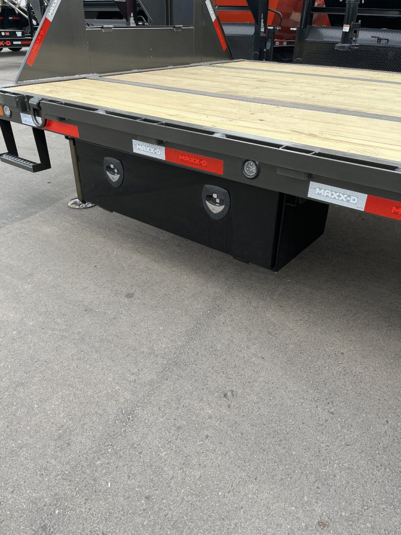 New 2026 MAXX-D YDB10232 Flatbed Trailer