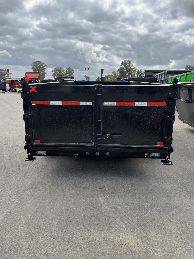 New 2026 MAXX-D DTX8316 Dump Trailer