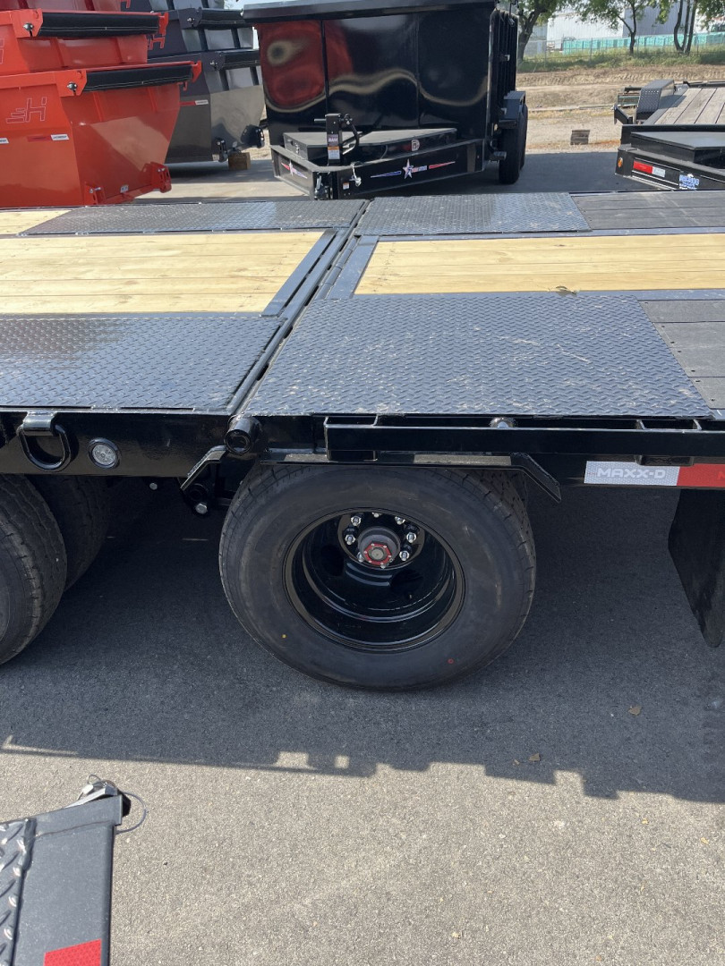 New 2025 MAXXD YDX10236 Flatbed Trailer