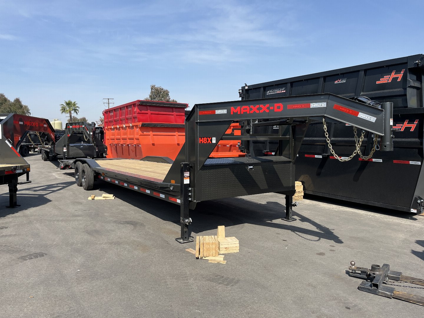 New 2025 MAXXD H8B10232G Equipment Trailer