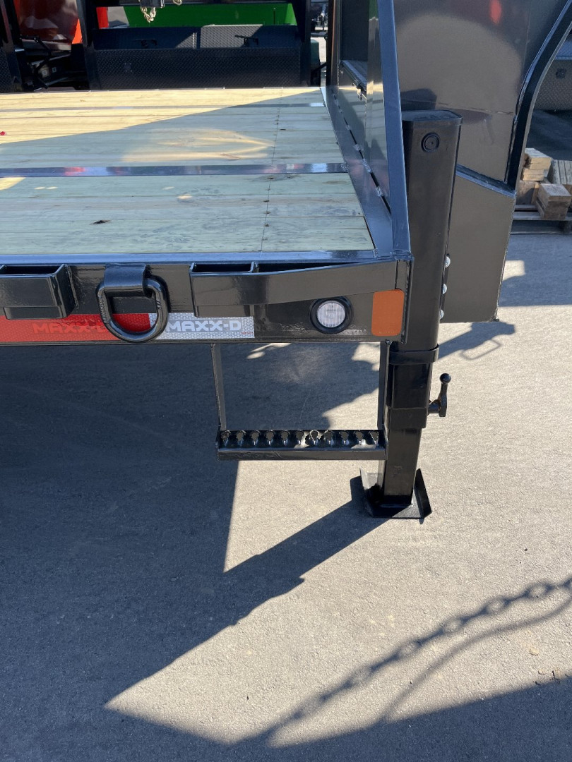 New 2025 MAXXD LHX10232 Flatbed Trailer