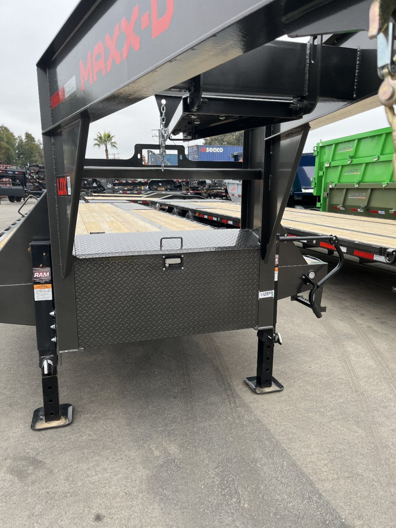New 2025 MAXXD LDX10235 Flatbed Trailer