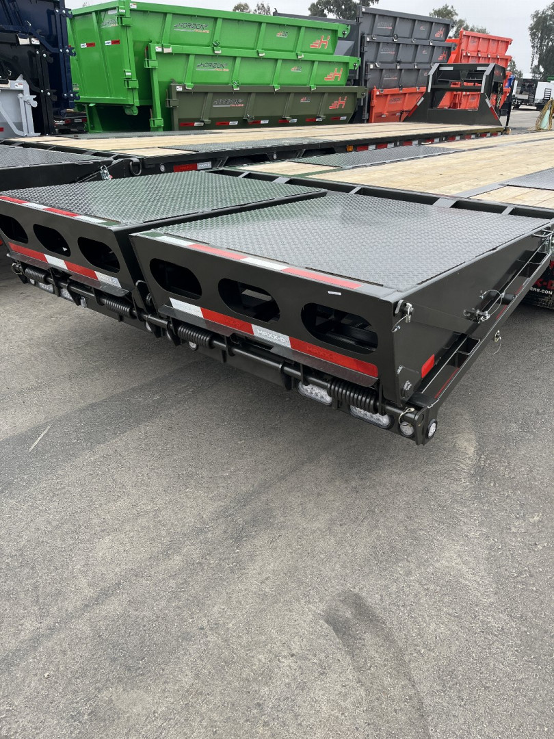 New 2025 MAXXD LDX10235 Flatbed Trailer