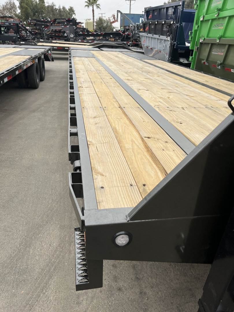New 2025 MAXXD LDX10235 Flatbed Trailer