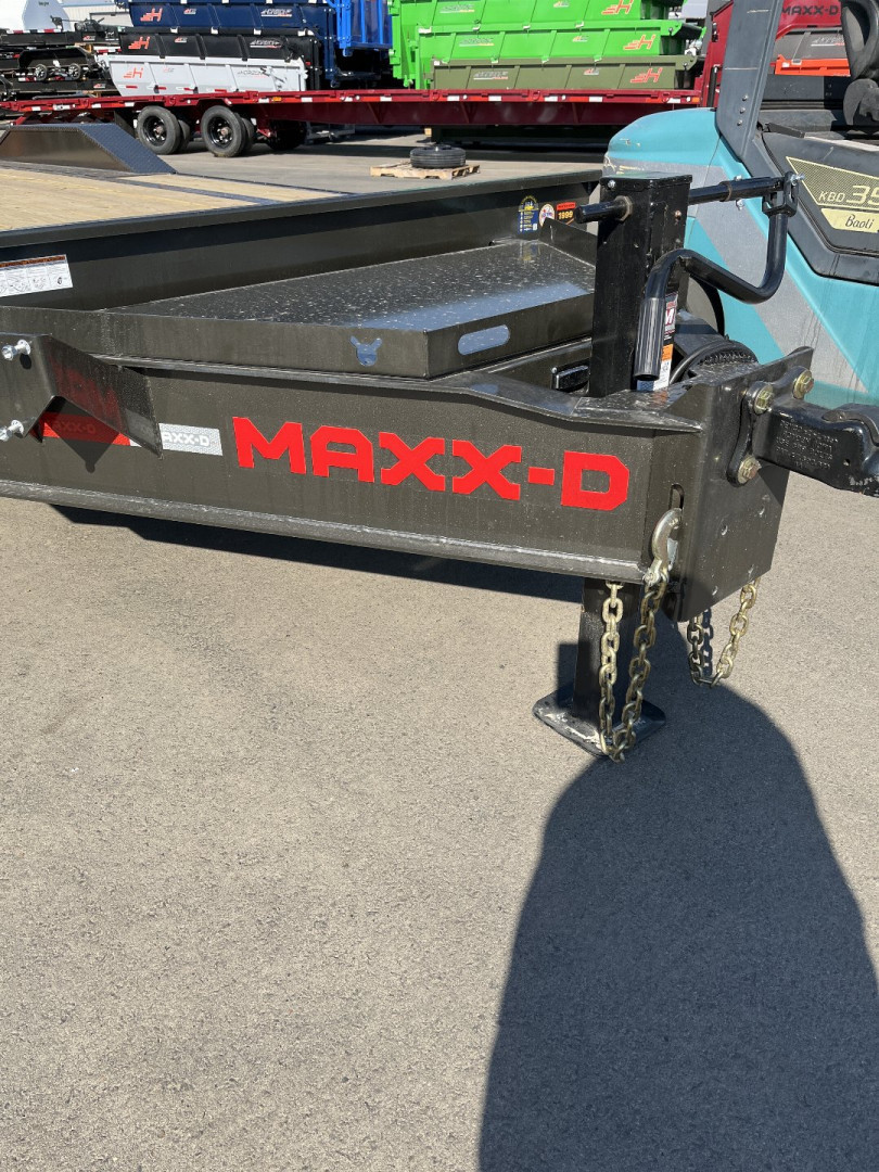New 2025 MAXXD H9X10224 Car Hauler