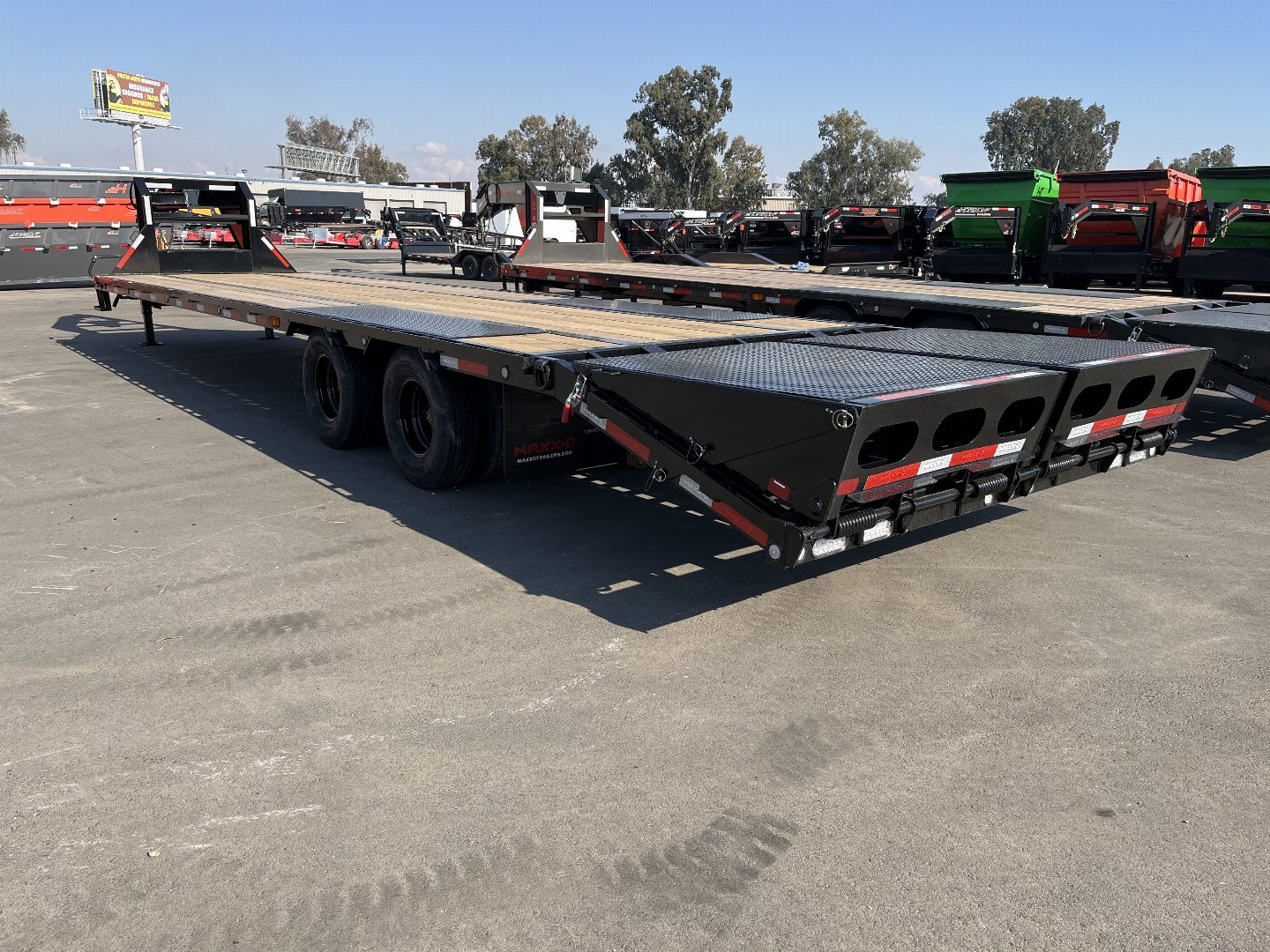New 2025 MAXXD LDX10235 Flatbed Trailer