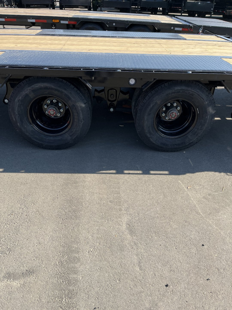 New 2025 MAXXD LDX10235 Flatbed Trailer