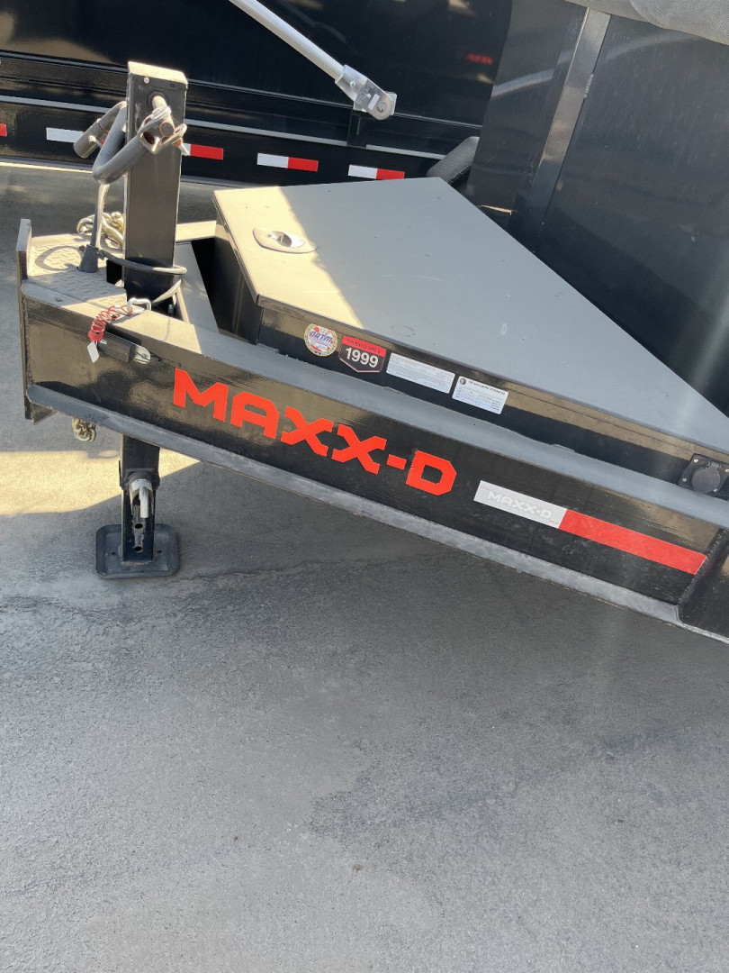 Used 2022 MAXXD DHX8316 Dump Trailer