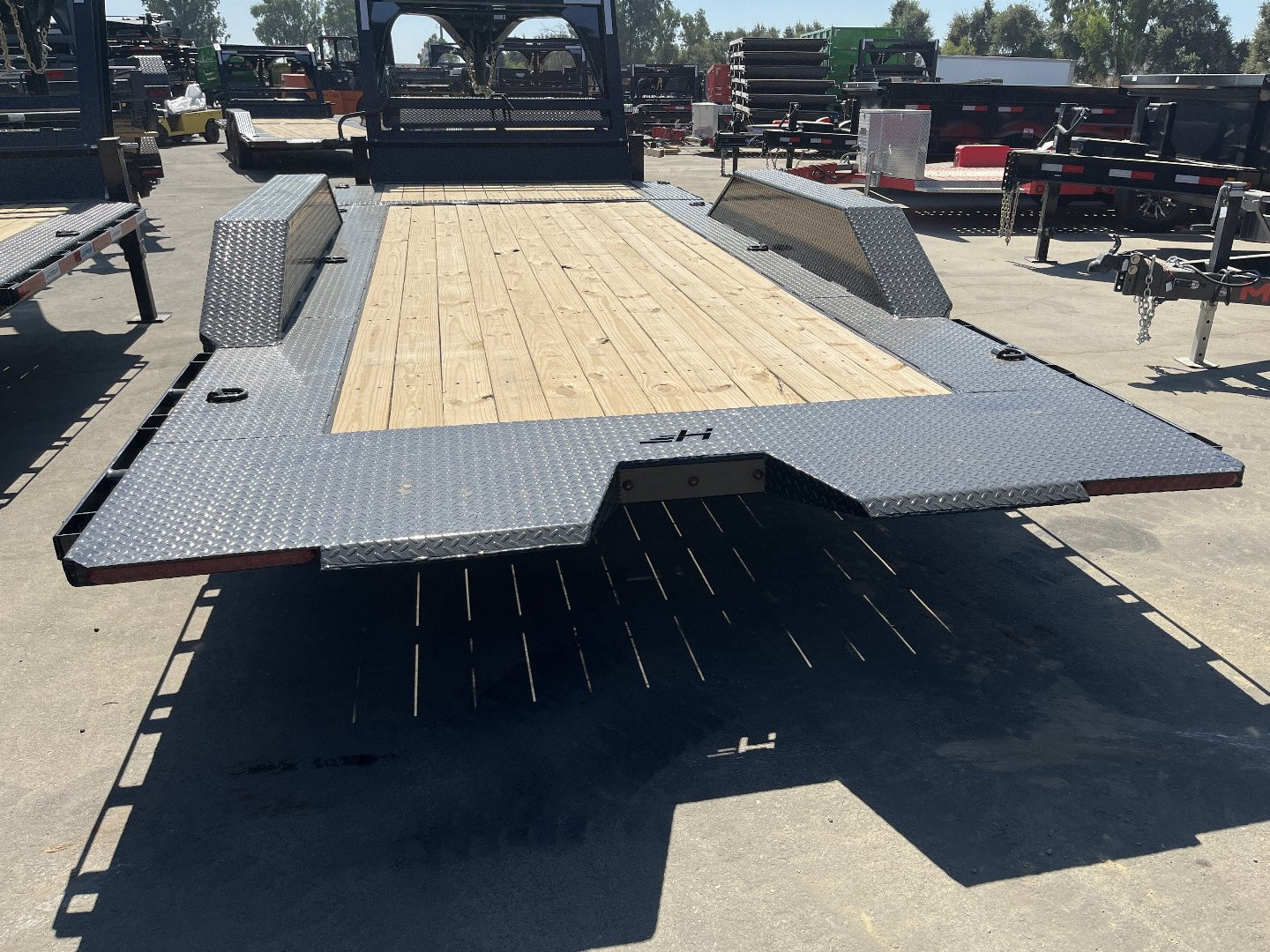 New 2024 HORIZON TRAILERS ETZGN207K Tilt Trailer
