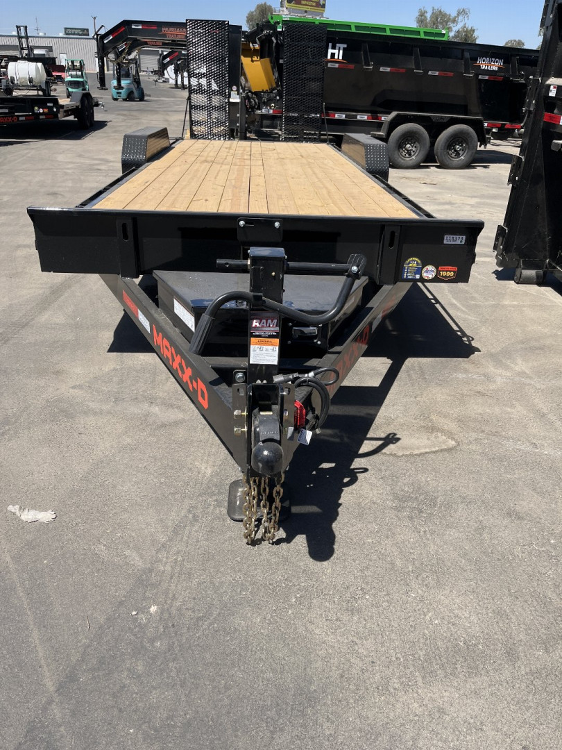 New 2025 MAXXD C6X8322 Car Hauler