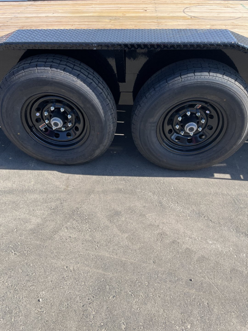 New 2024 MAXXD T6X1022G Equipment Trailer
