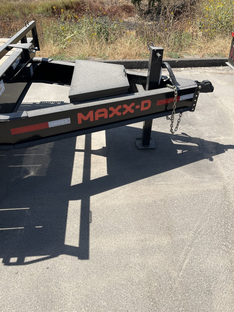 New 2023 MAXXD GOX10224 Flatbed Trailer
