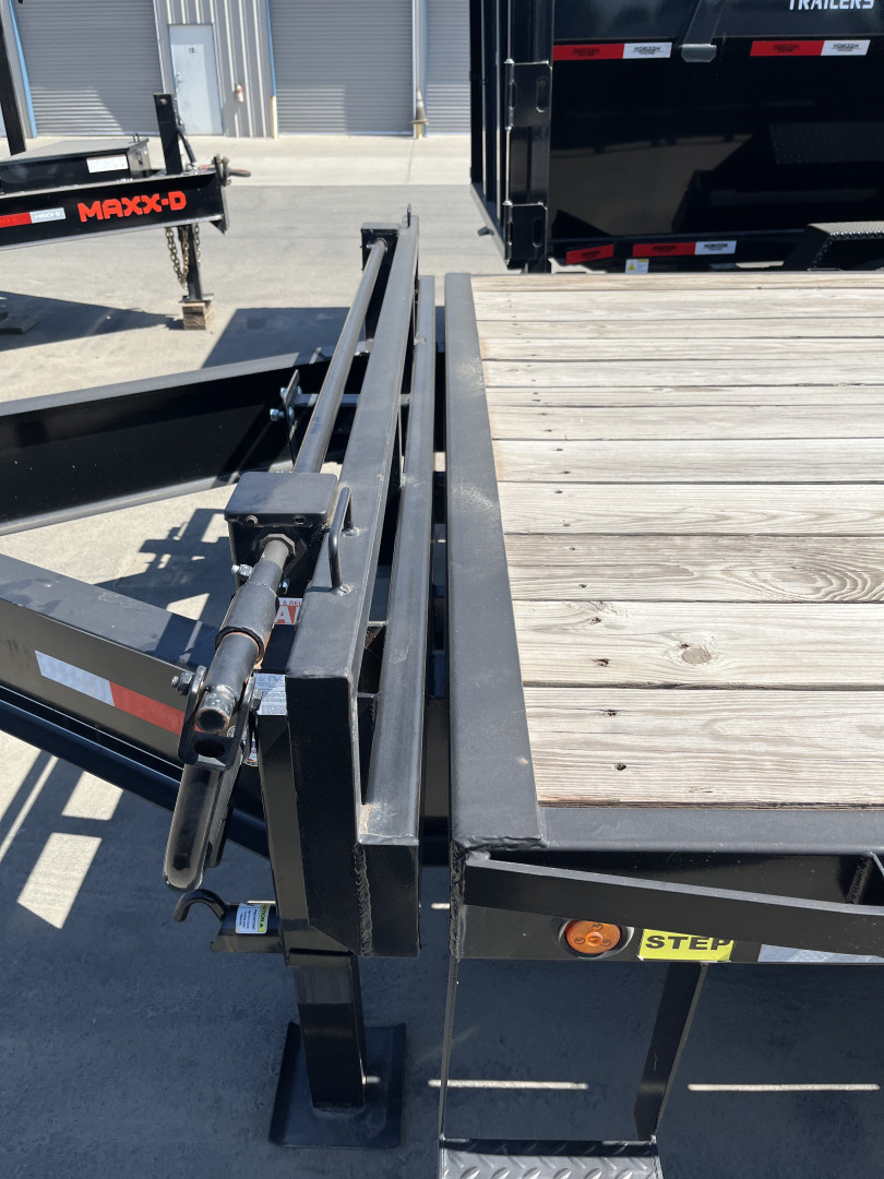 New 2023 East Texas Trailers TE0222072 Deckover Trailer