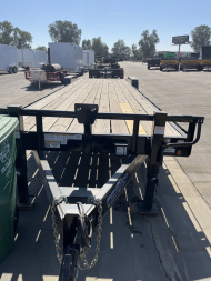 New 2022 East Texas Trailers CH8332072 Equipment Trailer