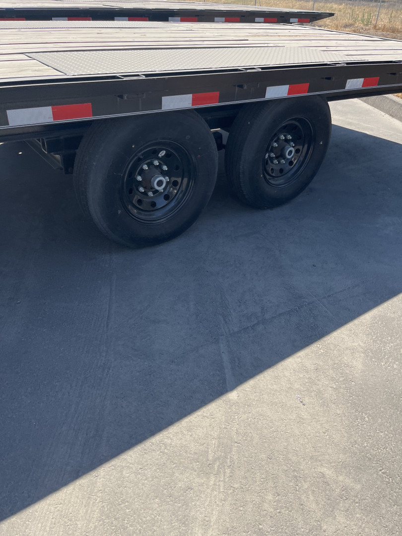 New 2022 Delco Trailers F822 Deckover Trailer