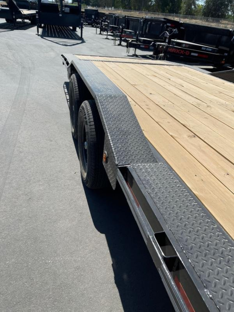 New 2022 East Texas Trailers CH0232072 Equipment Trailer