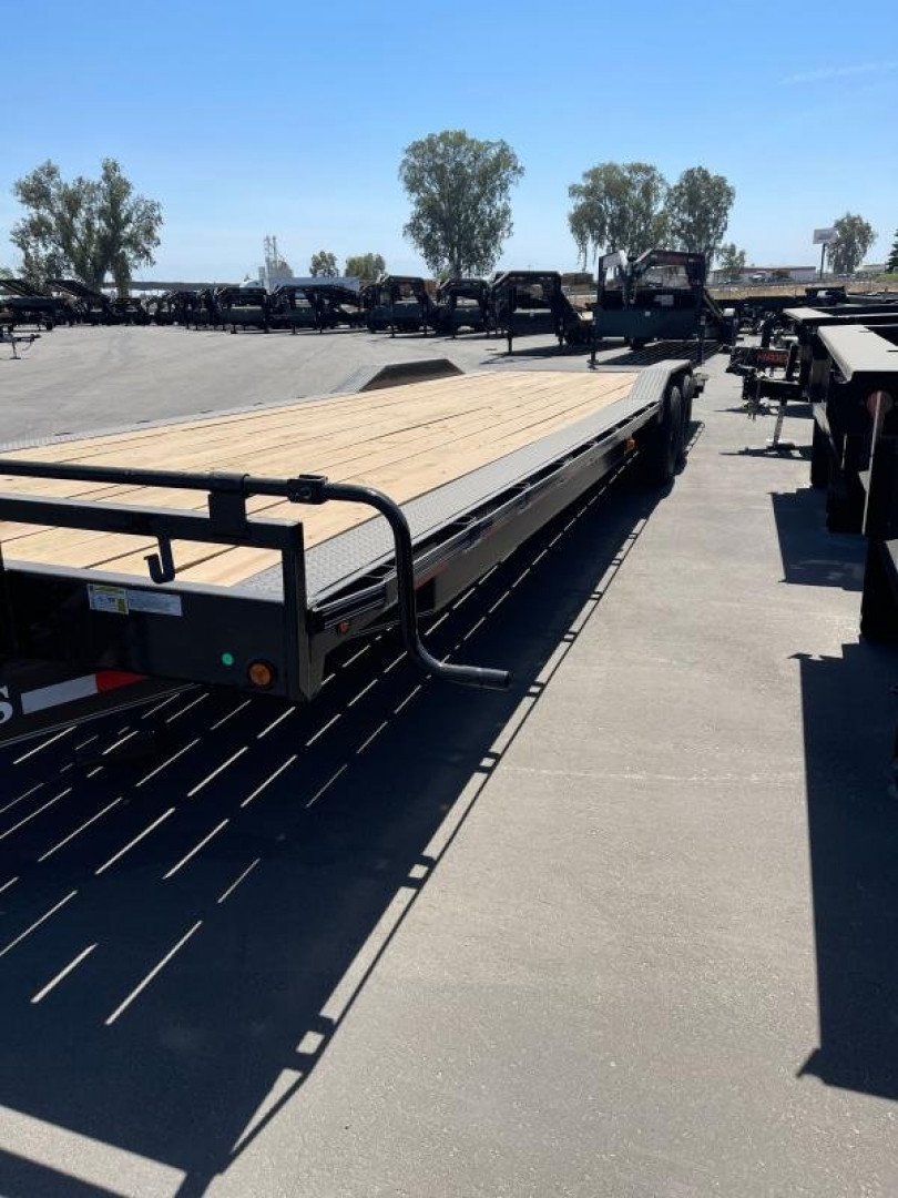 New 2022 East Texas Trailers CH0232072 Equipment Trailer