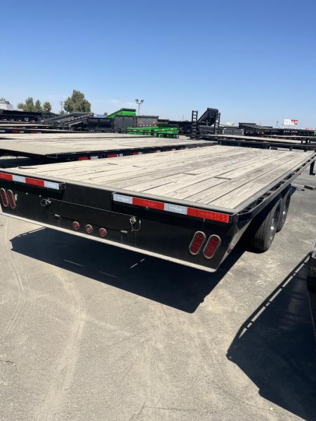 New 2022 East Texas Trailers PH0222082 Deckover Trailer