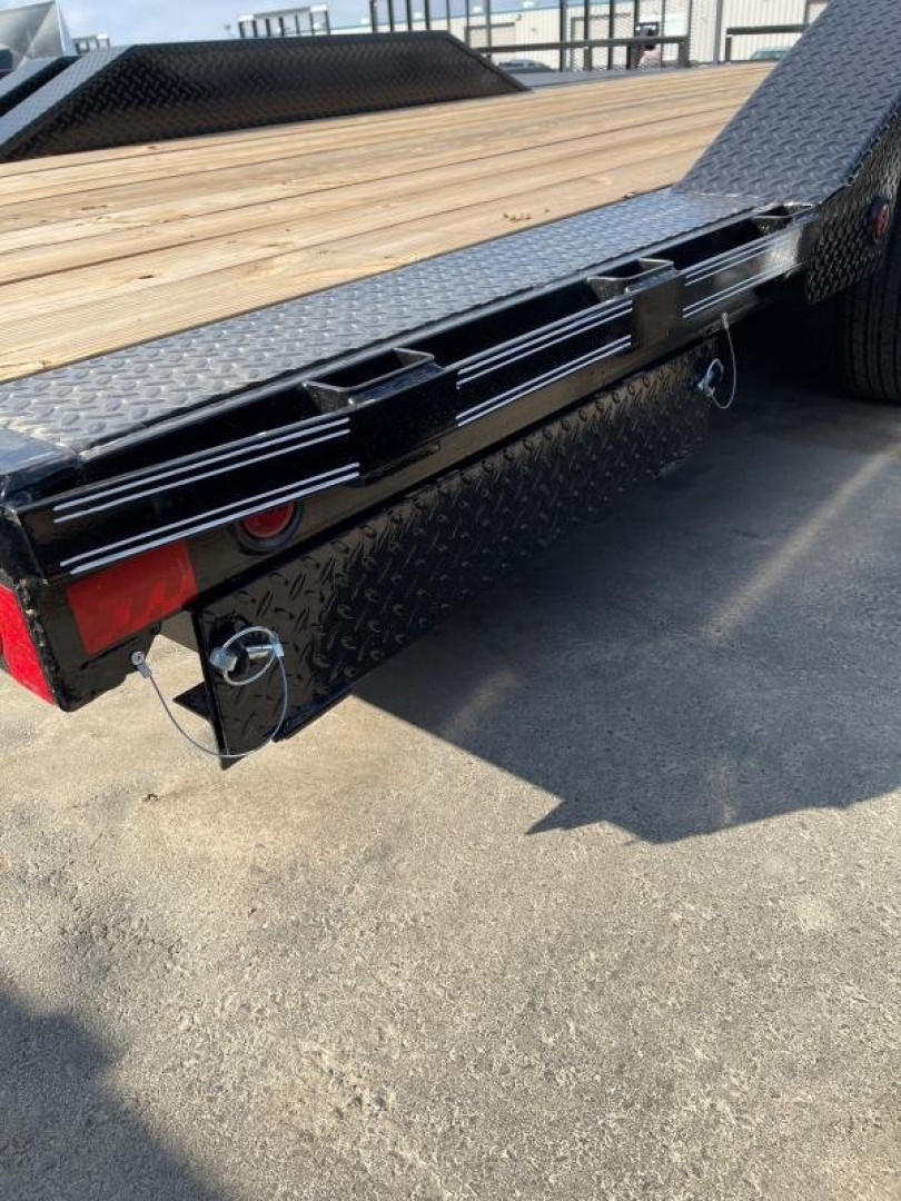 New 2021 East Texas Trailers CH0220032 Equipment Trailer