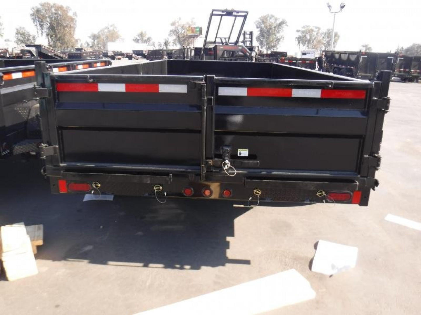 New 2021 East Texas Trailers DT8316072 Dump Trailer