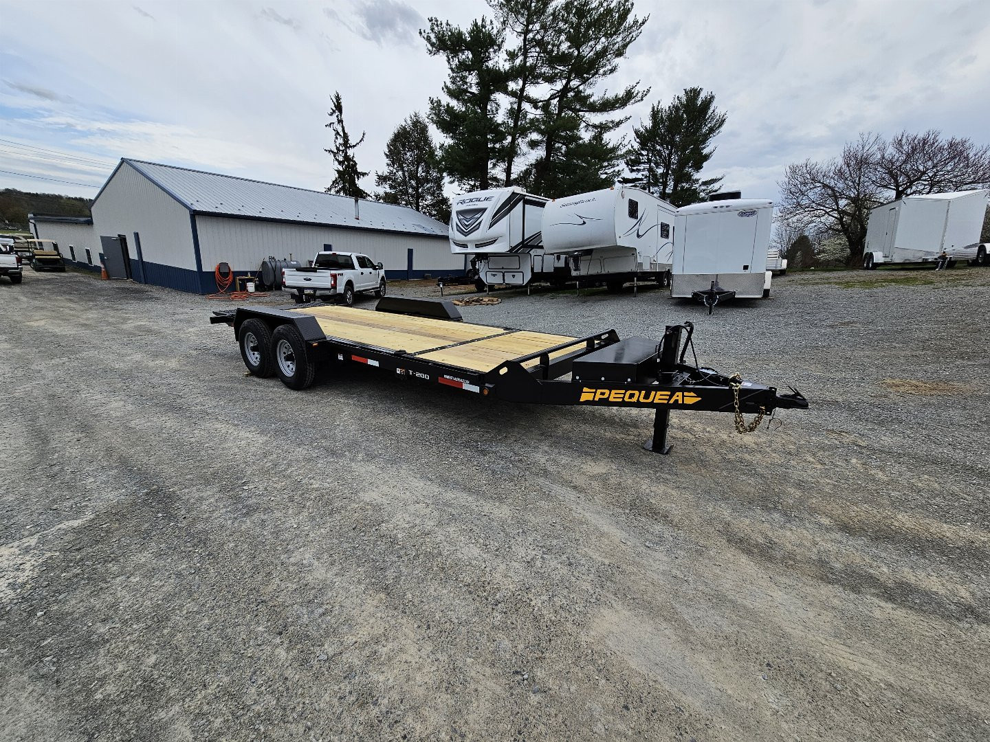 New 2025 PEQUEA T200 Equipment Trailer