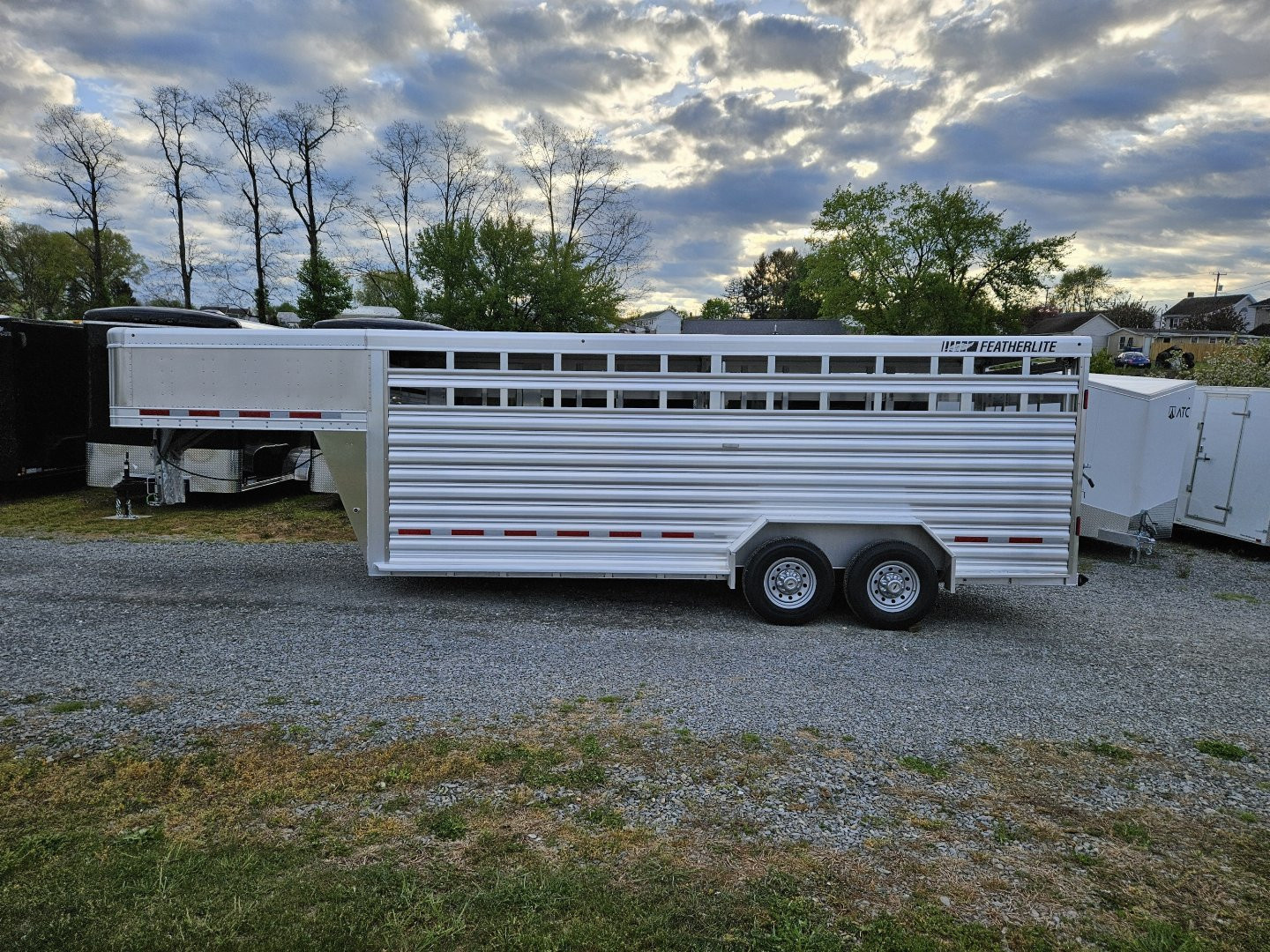 New 2025 FEATHERLITE TRAILERS 8127 7x20 Stock / Stock Combo Trailer