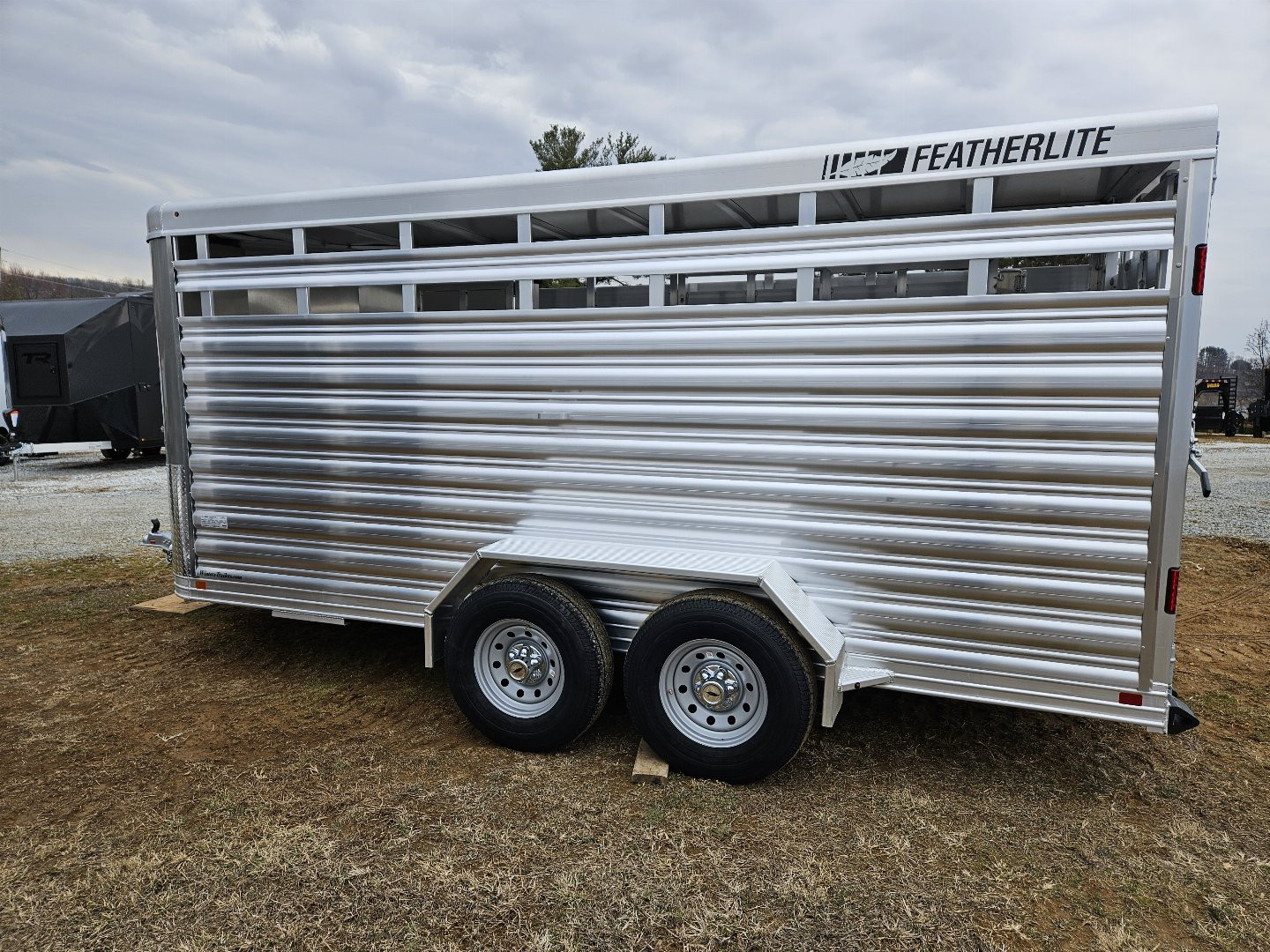 New 2025 Featherlite Trailers (8107) 6'7"X16' Stock / Stock Combo Trailer