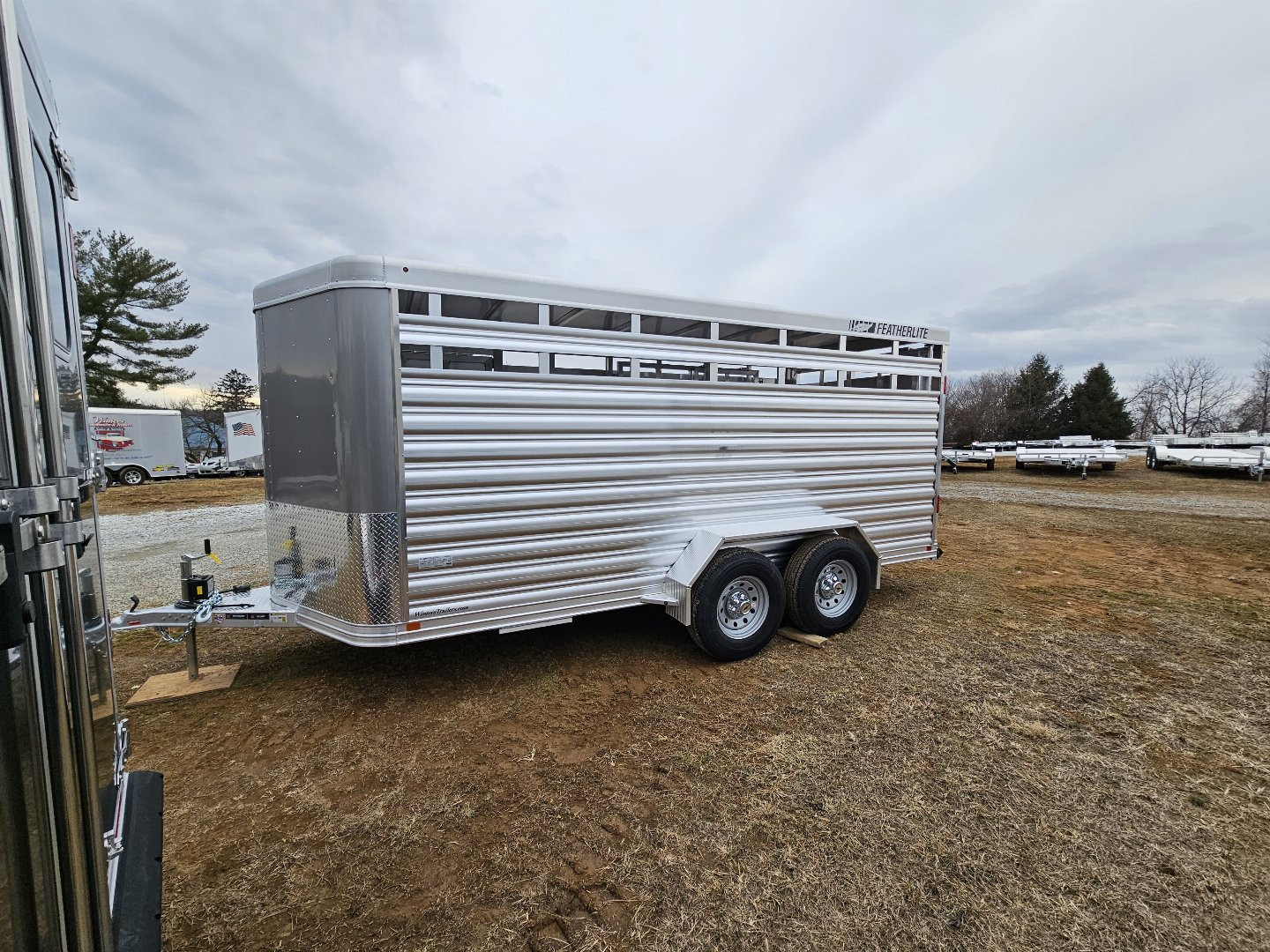 New 2025 Featherlite Trailers (8107) 6'7"X16' Stock / Stock Combo Trailer