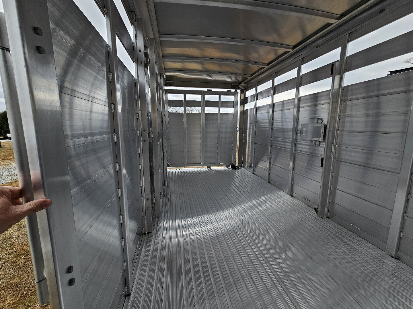 New 2025 Featherlite Trailers (8107) 6'7"X16' Stock / Stock Combo Trailer