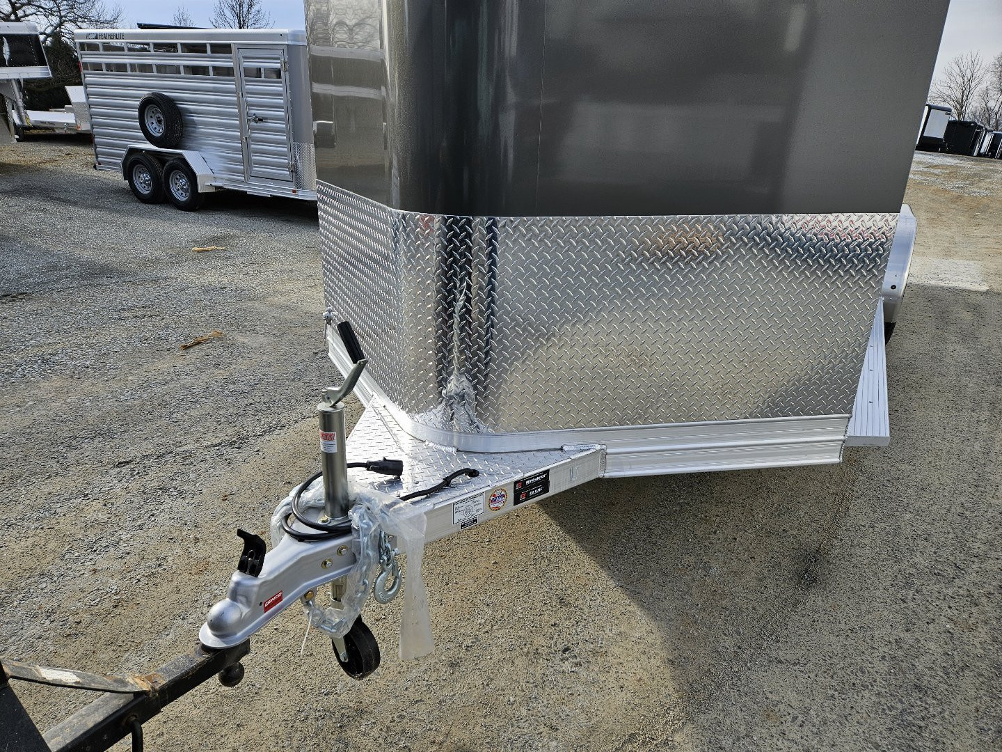 New 2025 Featherlite Trailers 9400 7X17.5 Horse Trailer