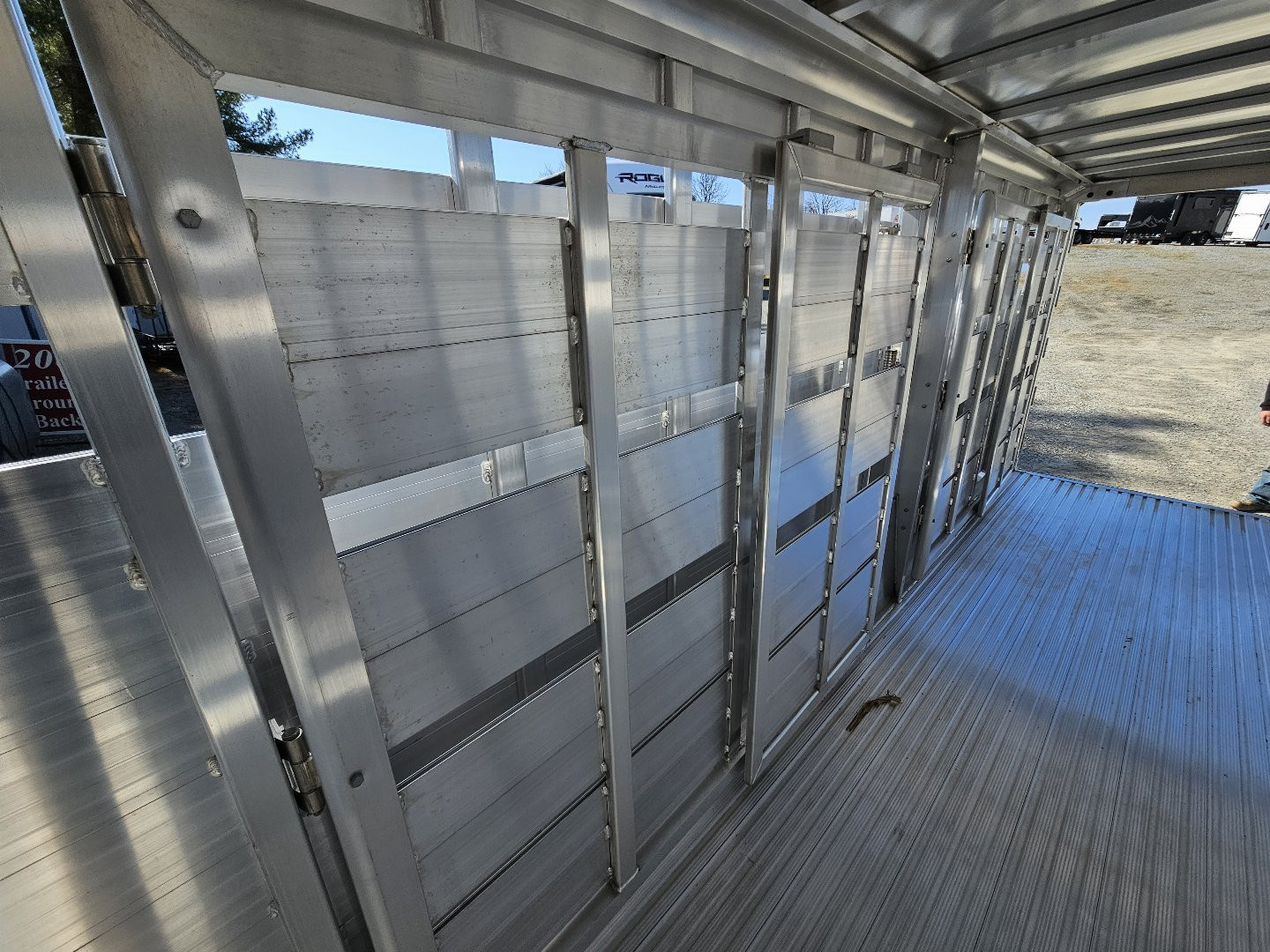 New 2025 Featherlite Trailers 8127 GN 7X24TA Stock / Stock Combo Trailer