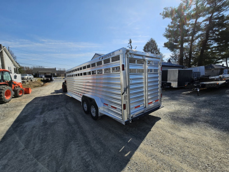 New 2025 Featherlite Trailers 8127 GN 7X24TA Stock / Stock Combo Trailer