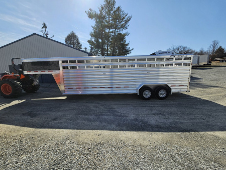 New 2025 Featherlite Trailers 8127 GN 7X24TA Stock / Stock Combo Trailer