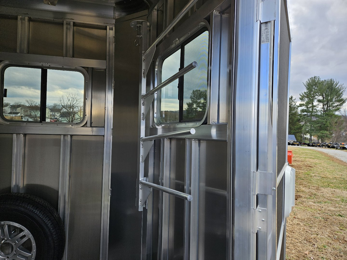 New 2025 Featherlite Trailers (9300) 7X14 Horse Trailer
