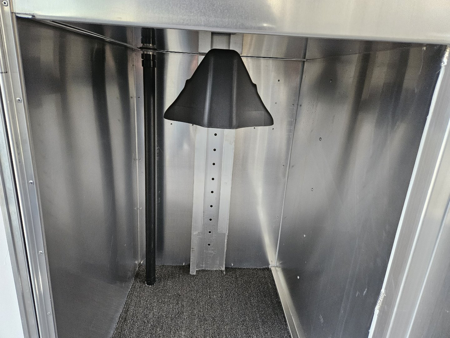 New 2025 Featherlite Trailers (9300) 7X14 Horse Trailer