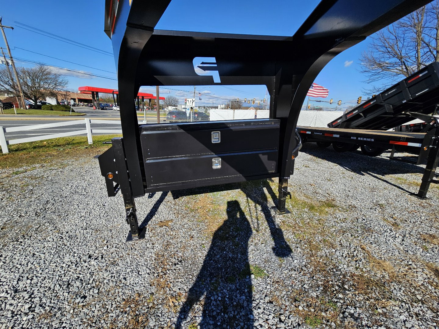 New 2024 PEQUEA GOOSENECK DECKOVER 20' leveler