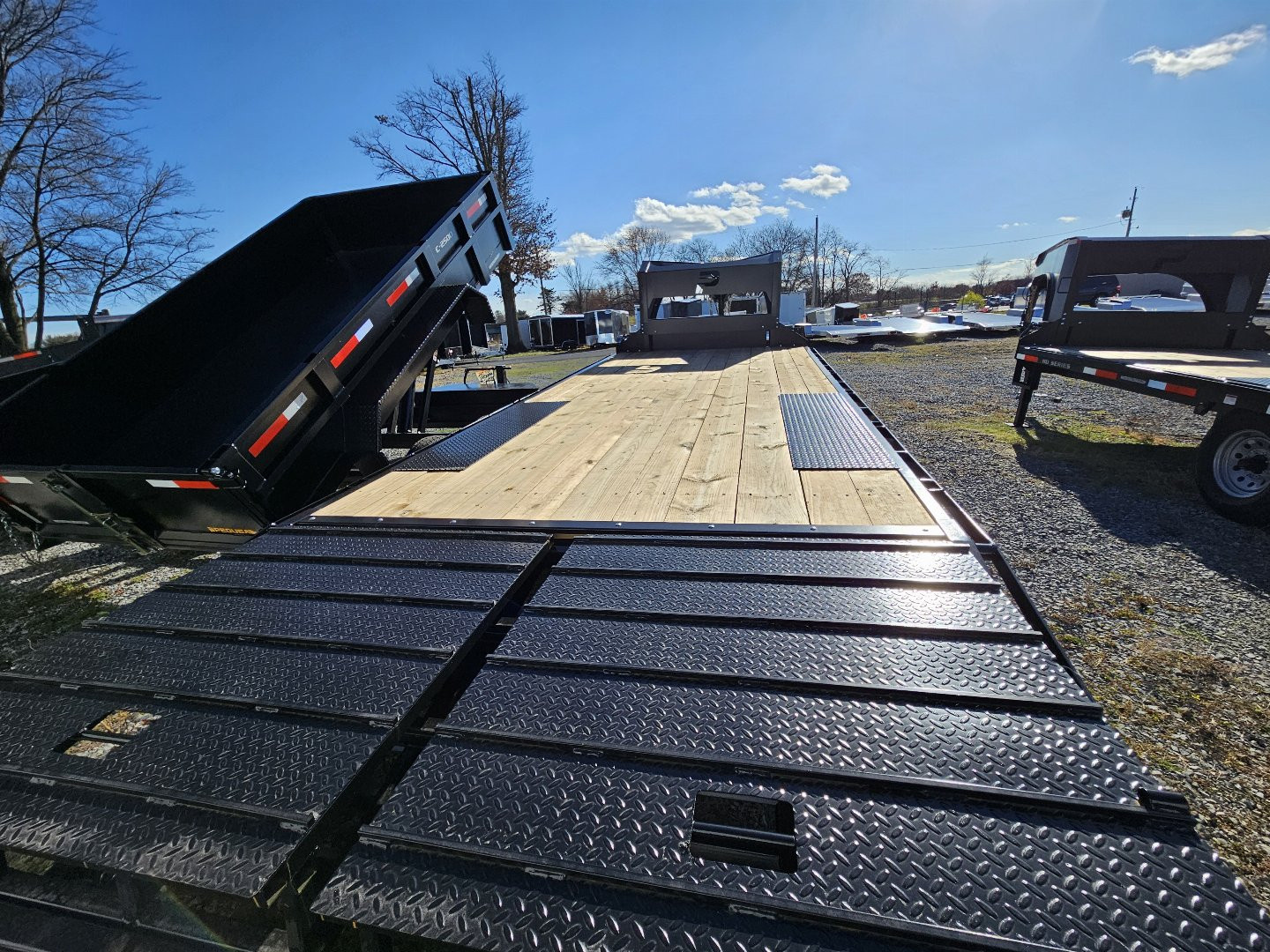 New 2024 PEQUEA TRAILERS TRHDG22 LEVELER Gooseneck Bodies