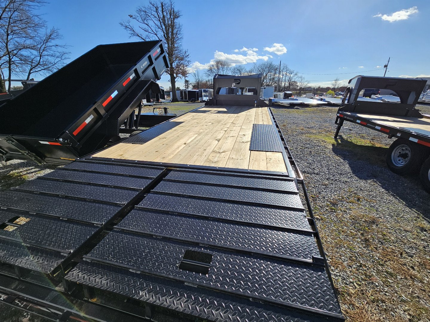 New 2024 PEQUEA TRAILERS TRHDG22 LEVELER Gooseneck Bodies